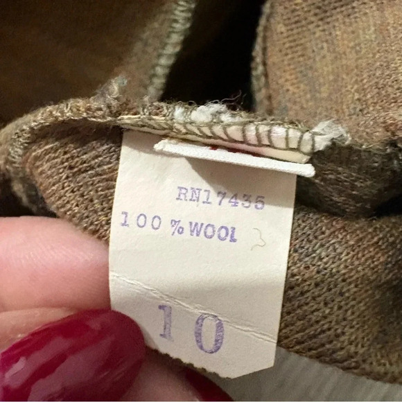 Vintage 100% Wool Women’s Brown Button Cardigan Blouse Size 10 Made In Italy - Picture 3 of 10